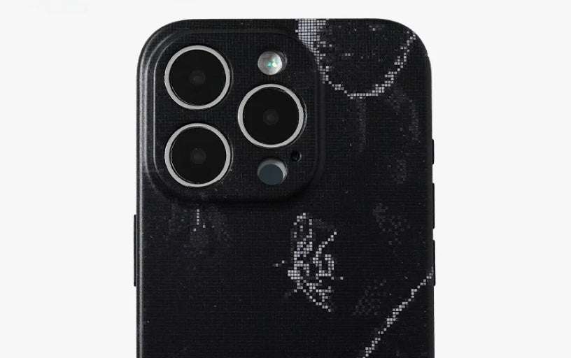 Timeless Elegance: iPhone 16 Pro Max Case Noir Floral Black & White Edition