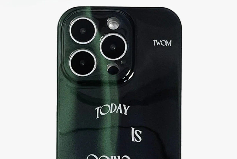 Start Every Day Right: iPhone 16 Pro Max Case Good Day Quote Dark Green Motivational Edition