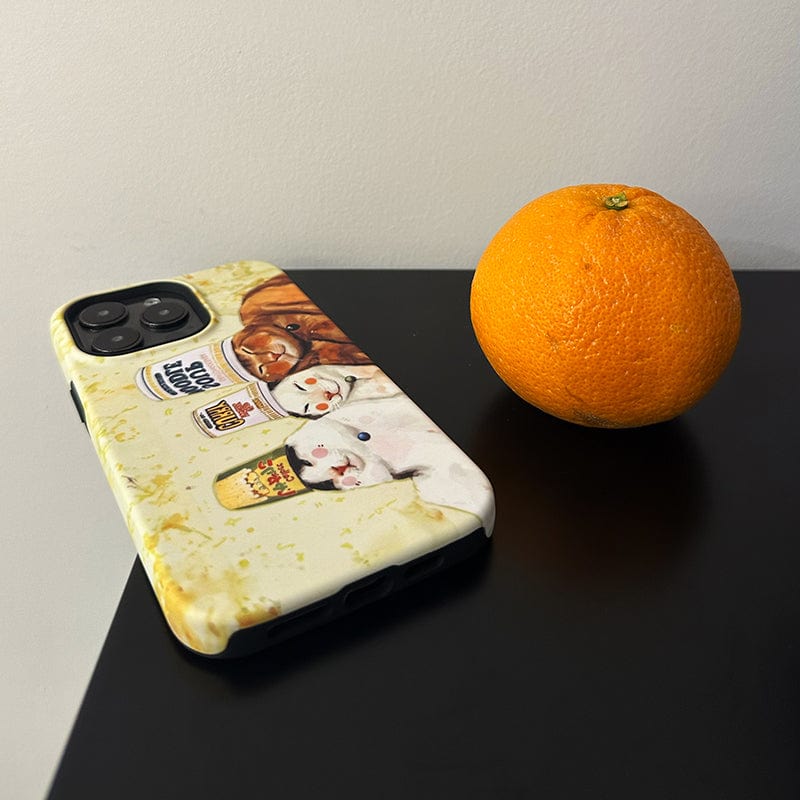 A stunning iPhone 16 Pro Max case showcases adorable cats next to a cup of noodles, all elegantly arranged in a cute and quirky design on an ultra-slim, full protection cover.